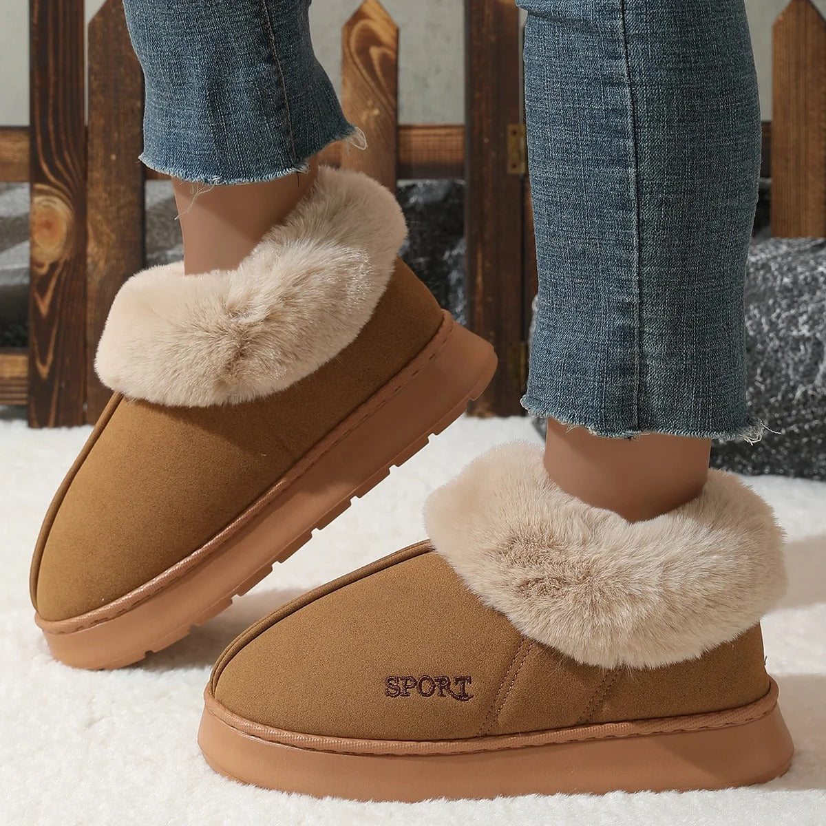 Chinelo com isolamento térmico antiderrapante