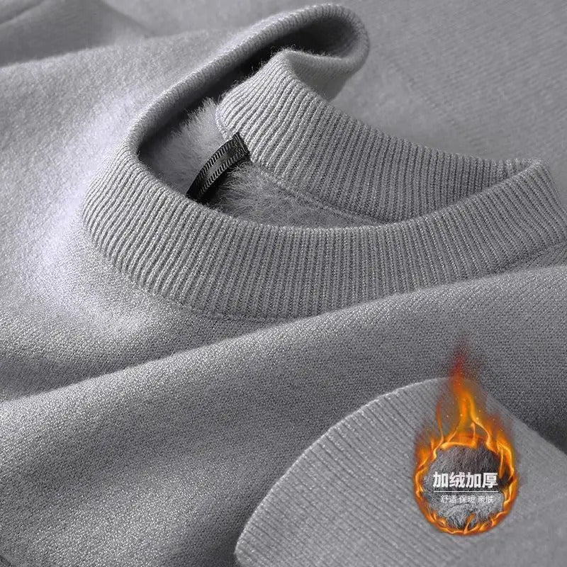 Blusa pelúciada, gola alta com veludo