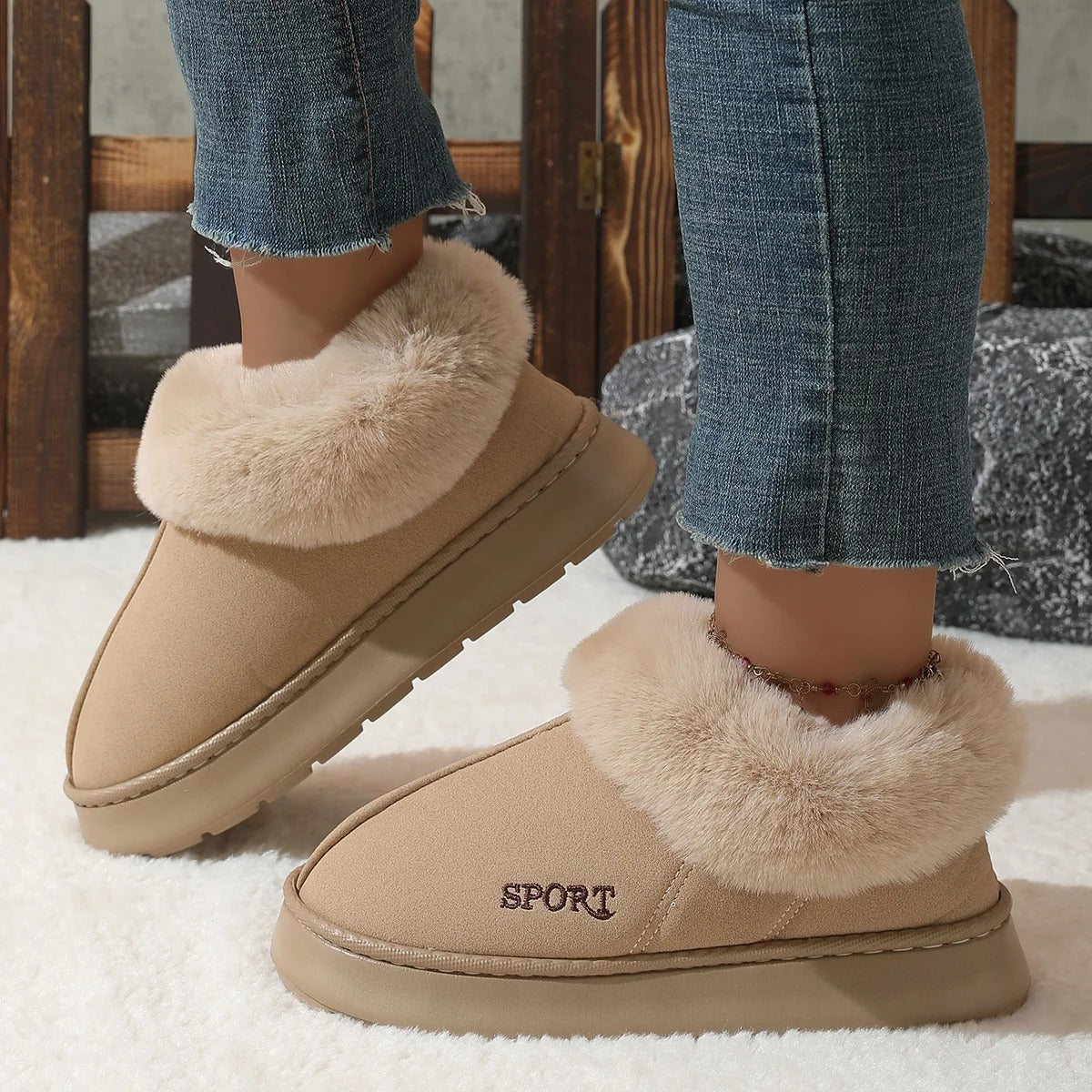 Chinelo com isolamento térmico antiderrapante